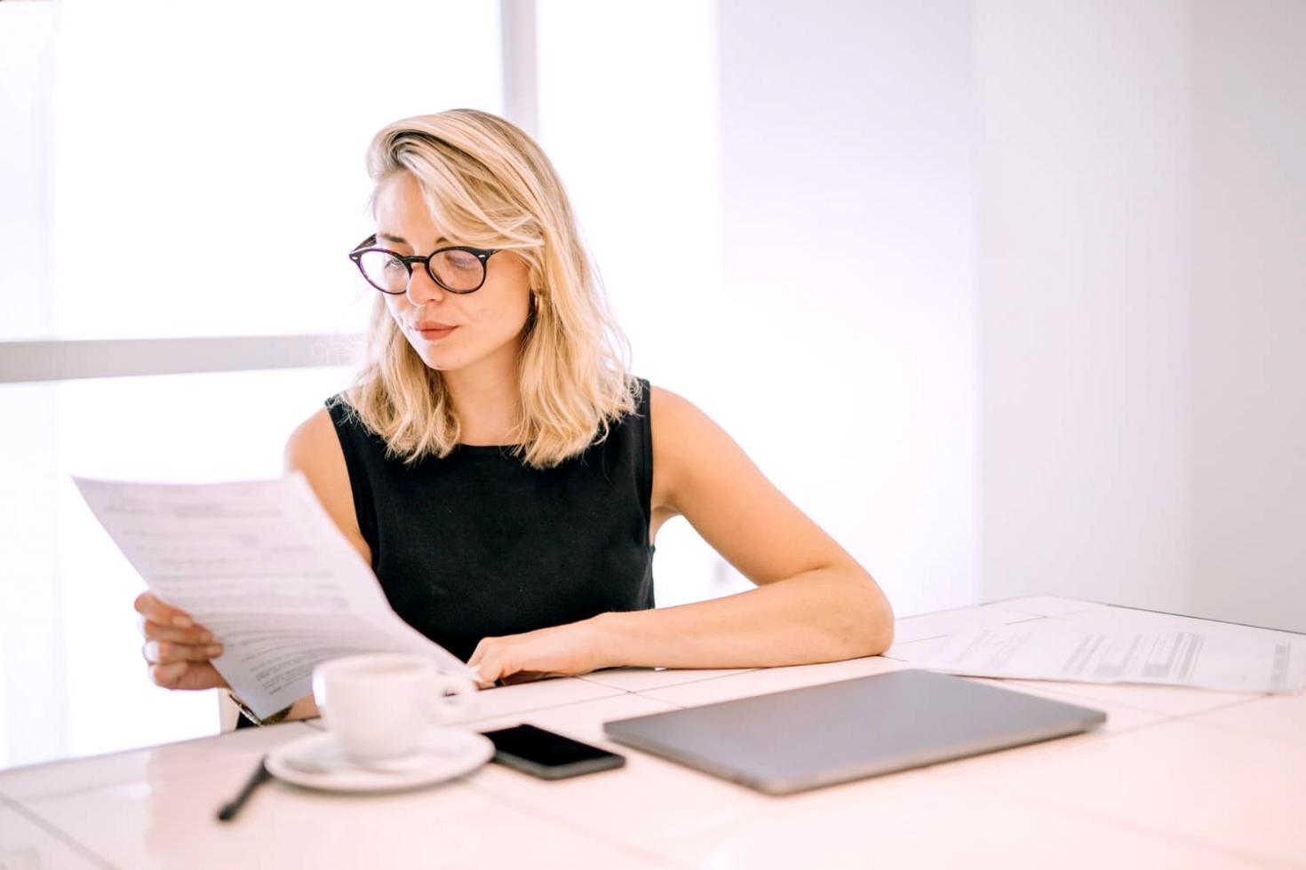 Teilnehmer arbeitet an Mobile SEO Optimierung am Laptop